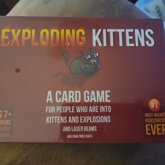 Exploding kittens Card game - Picture 7 of 8